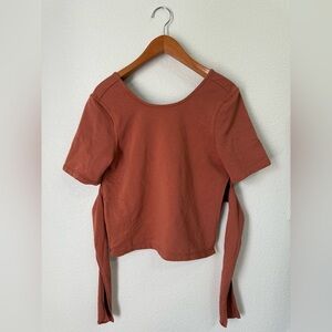 Nike Brown Terracota Short Sleeve Top With Tie Women’s Size Medium